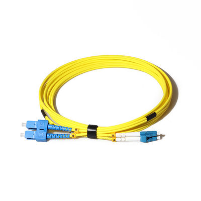 SC APC Fiber Kablo Yama Kablosu FTTH Sistemi için 2mm Tek Modlu Simplex